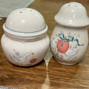Vintage Marmalade Geese Jumbo Salt & Pepper Shakers